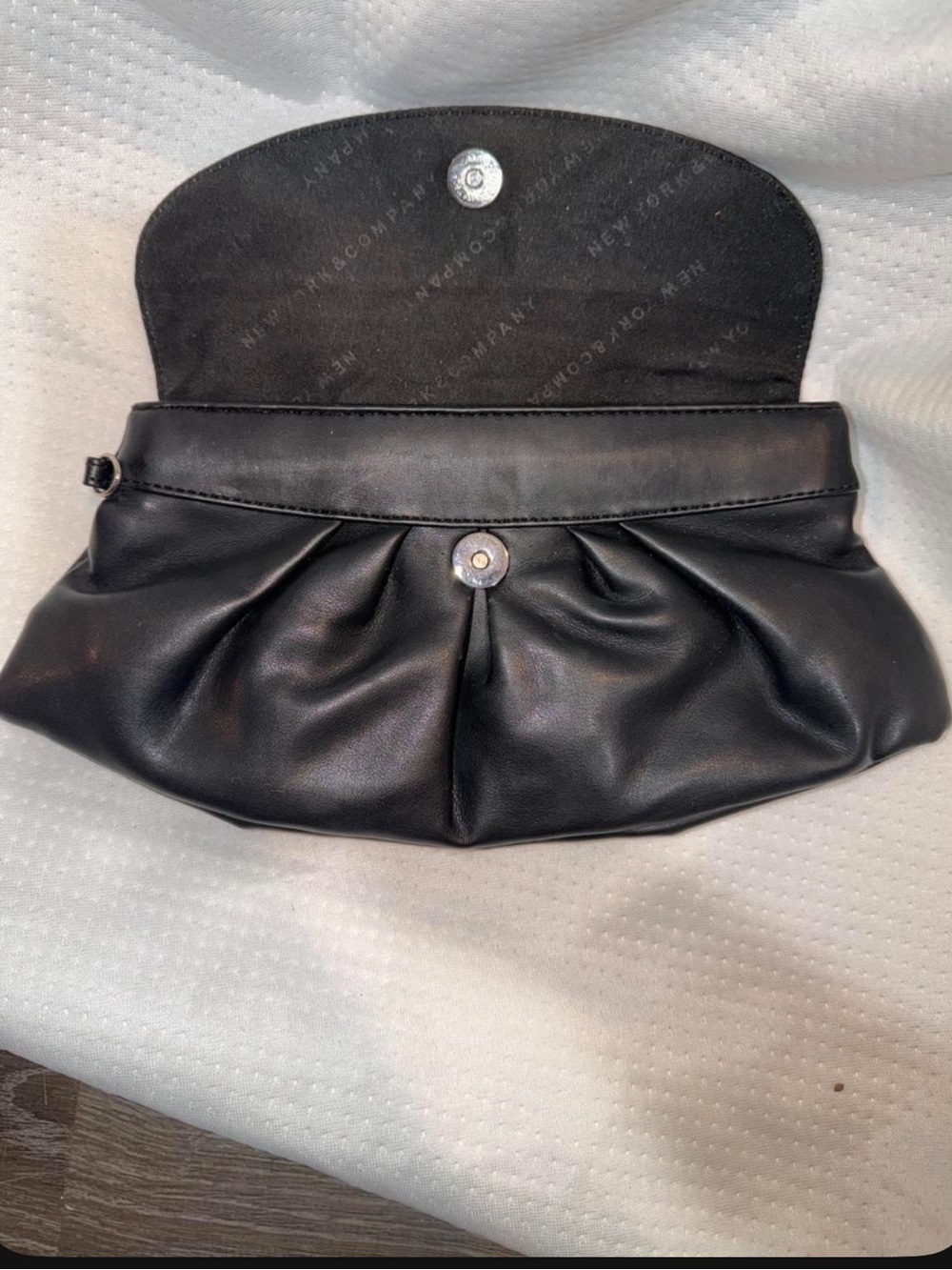 New York & Company Black Ruched Clutch Mini Bag - Picture 4 of 5